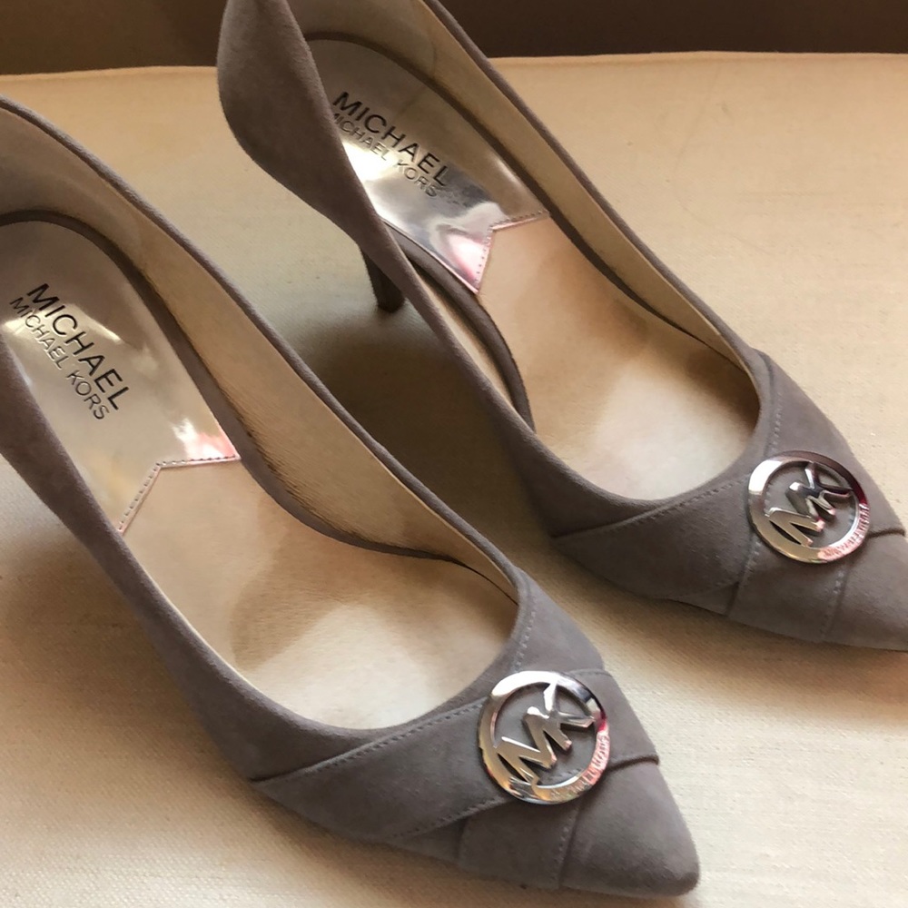 Grey velvet heels 2.5 inch
